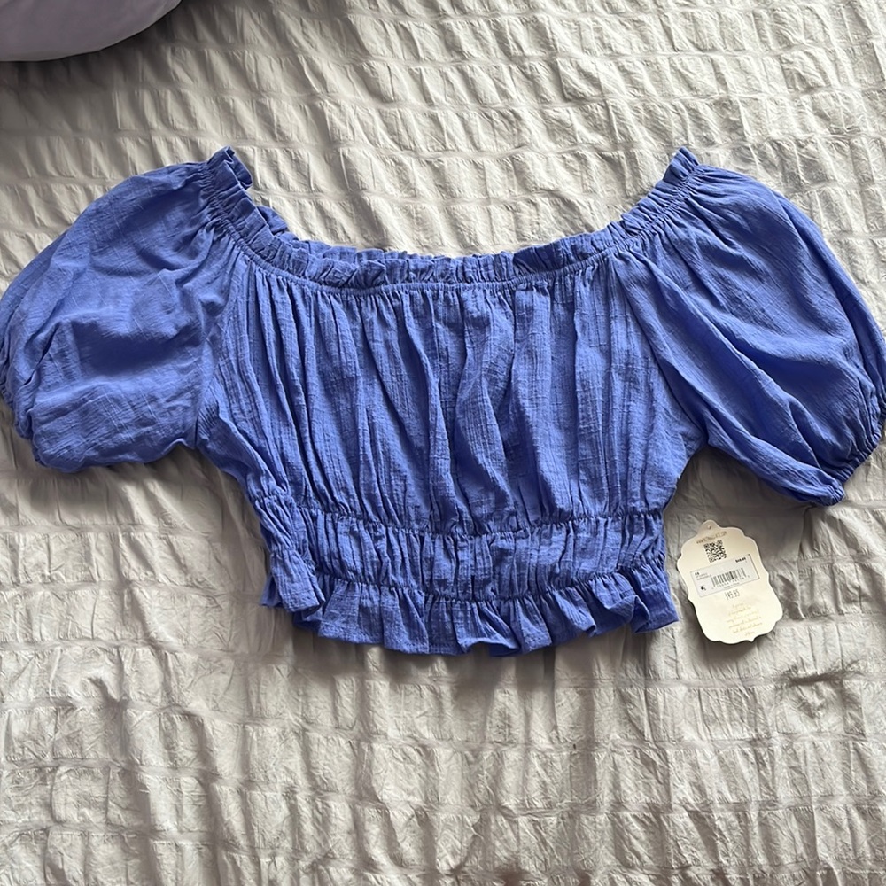 Altard State NWT Off Shoulder Crop Top